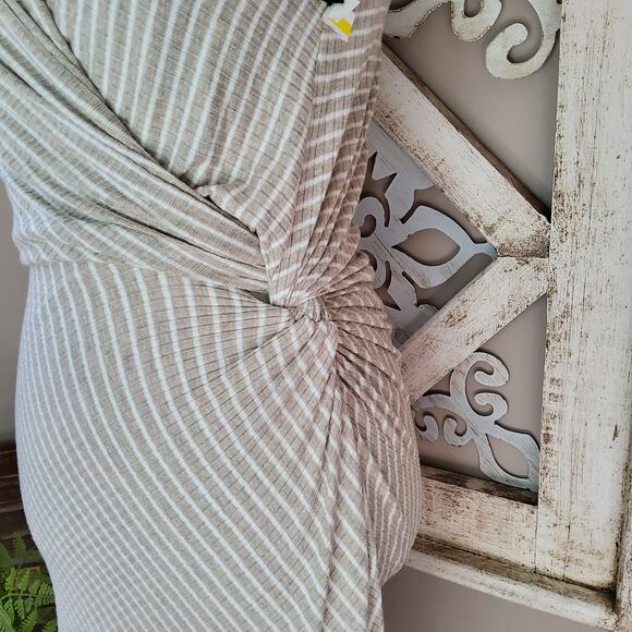 Bailey 44 Women's Sleeveless Faux Wrap Surplice Tiva Mini Dress in Linen & White - Picture 6 of 15